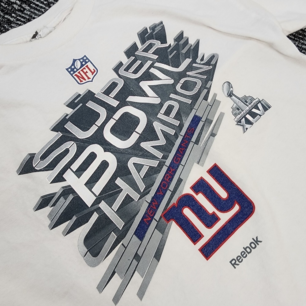 Reebok T-Shirt Youth Large White New‎ York Giants Super Bowl XLVI Champions